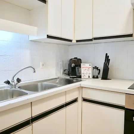 アパート Center-apartment Between Uni & Hospital *